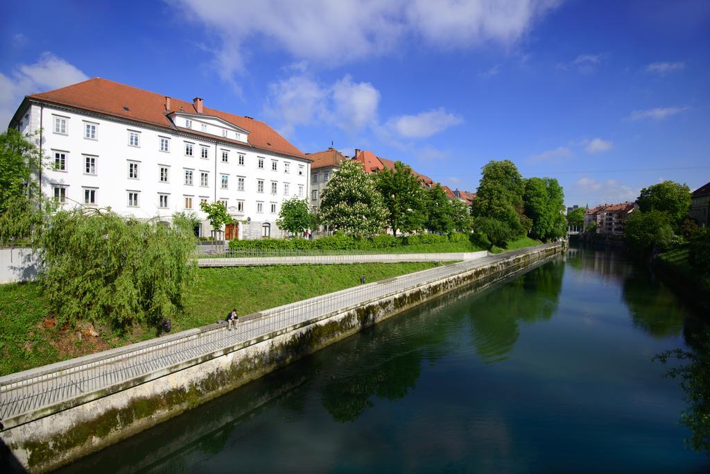 Zois Apartments Ljubljana Extérieur photo